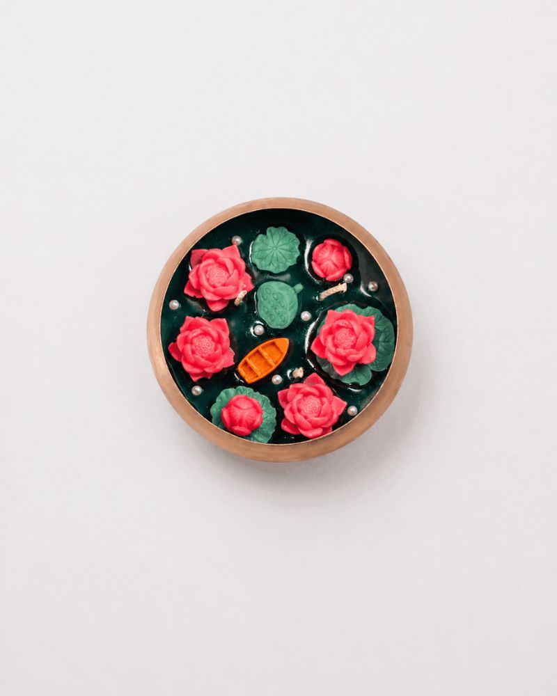 lotus pond candle-skiyaaroma
